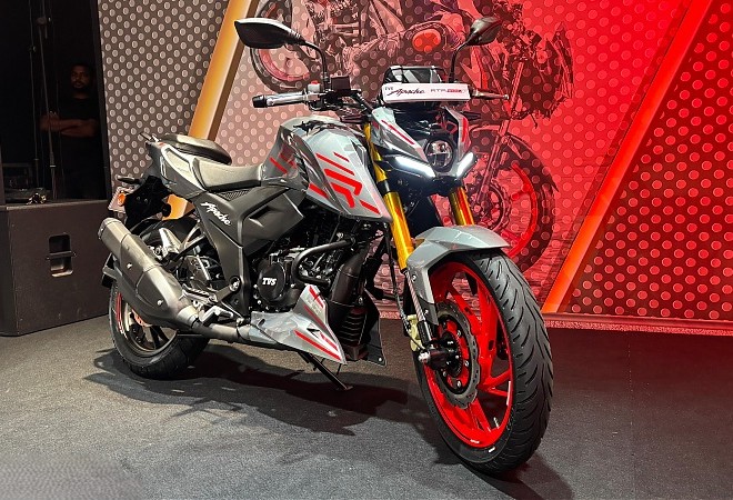 TVS Apache RTR 160 4V